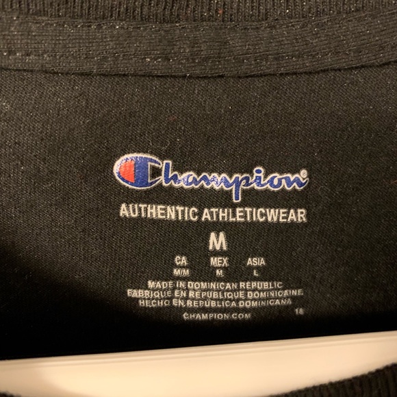 Men’s champion shirt size medium ! - Picture 2 of 5